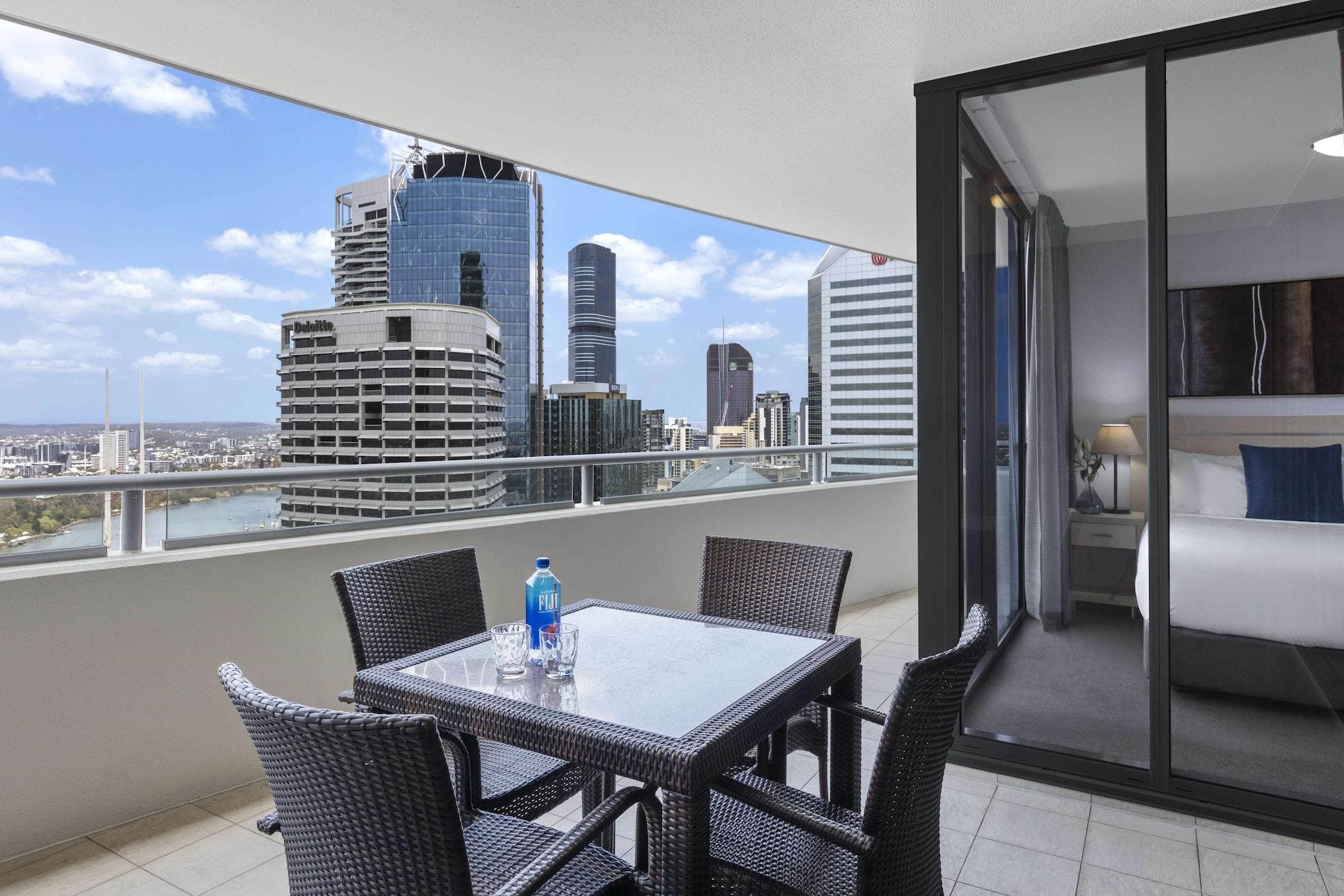 Oaks Brisbane Aurora Suites 외부 사진