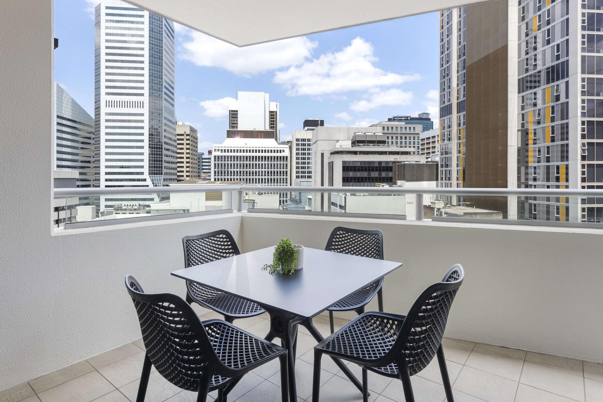 Oaks Brisbane Aurora Suites 외부 사진