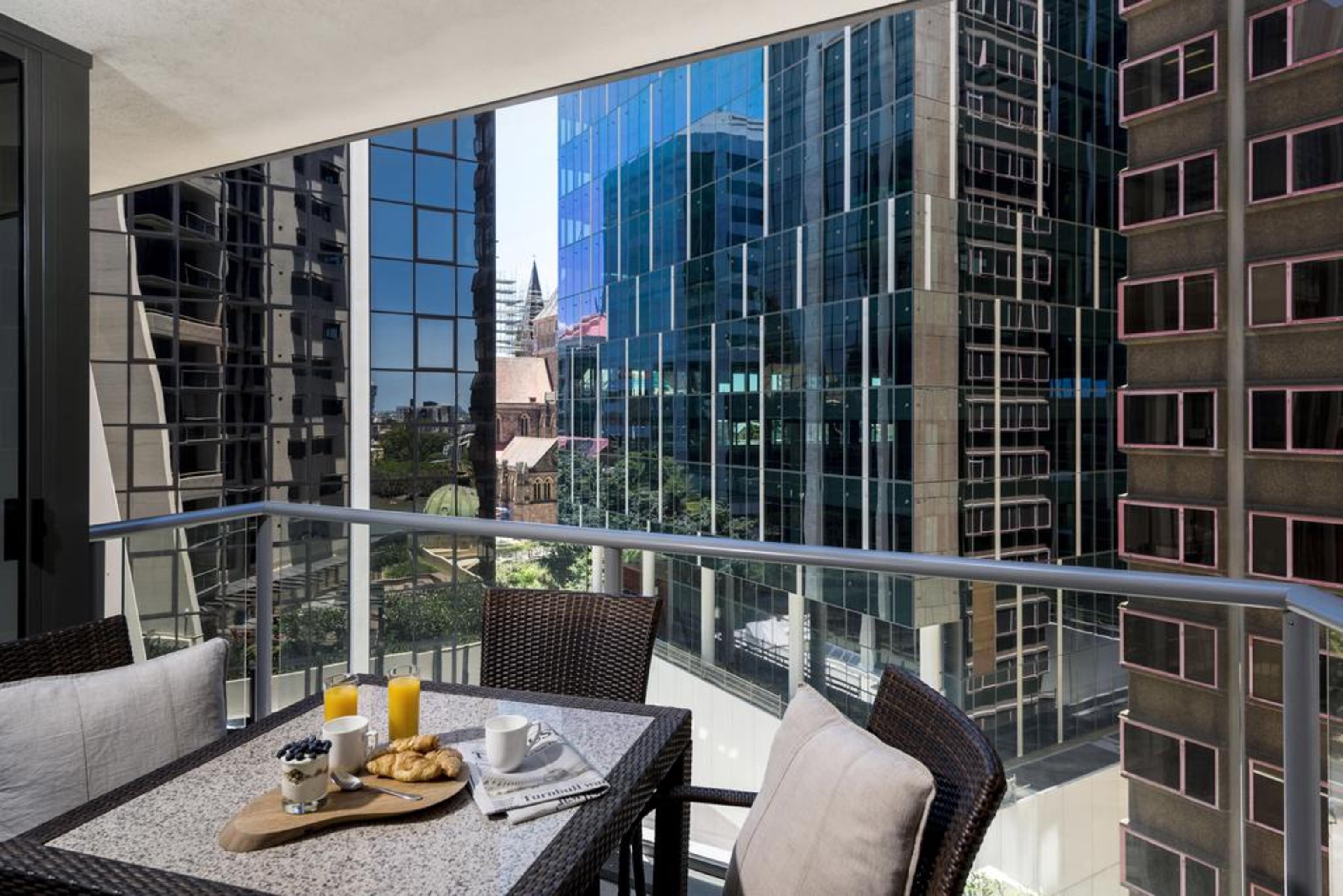 Oaks Brisbane Aurora Suites 외부 사진