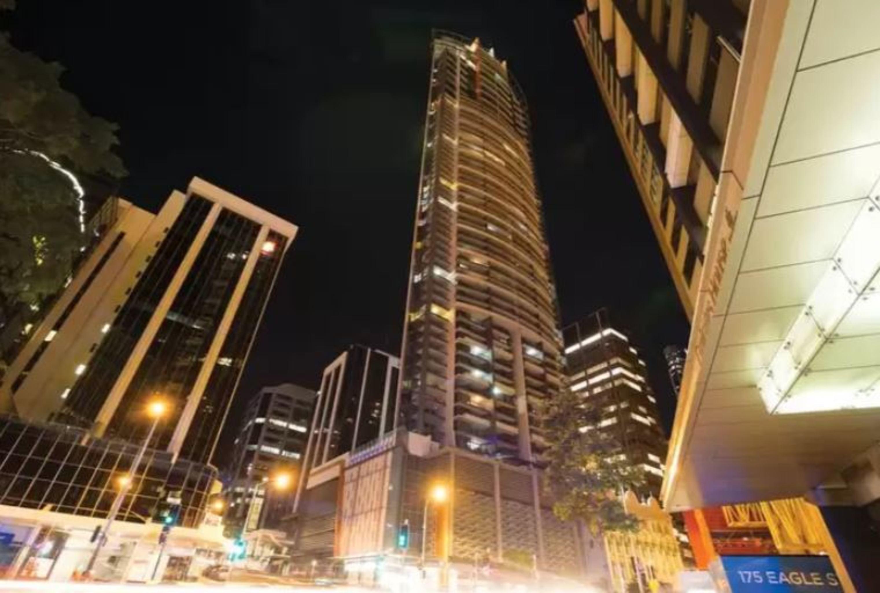 Oaks Brisbane Aurora Suites 외부 사진