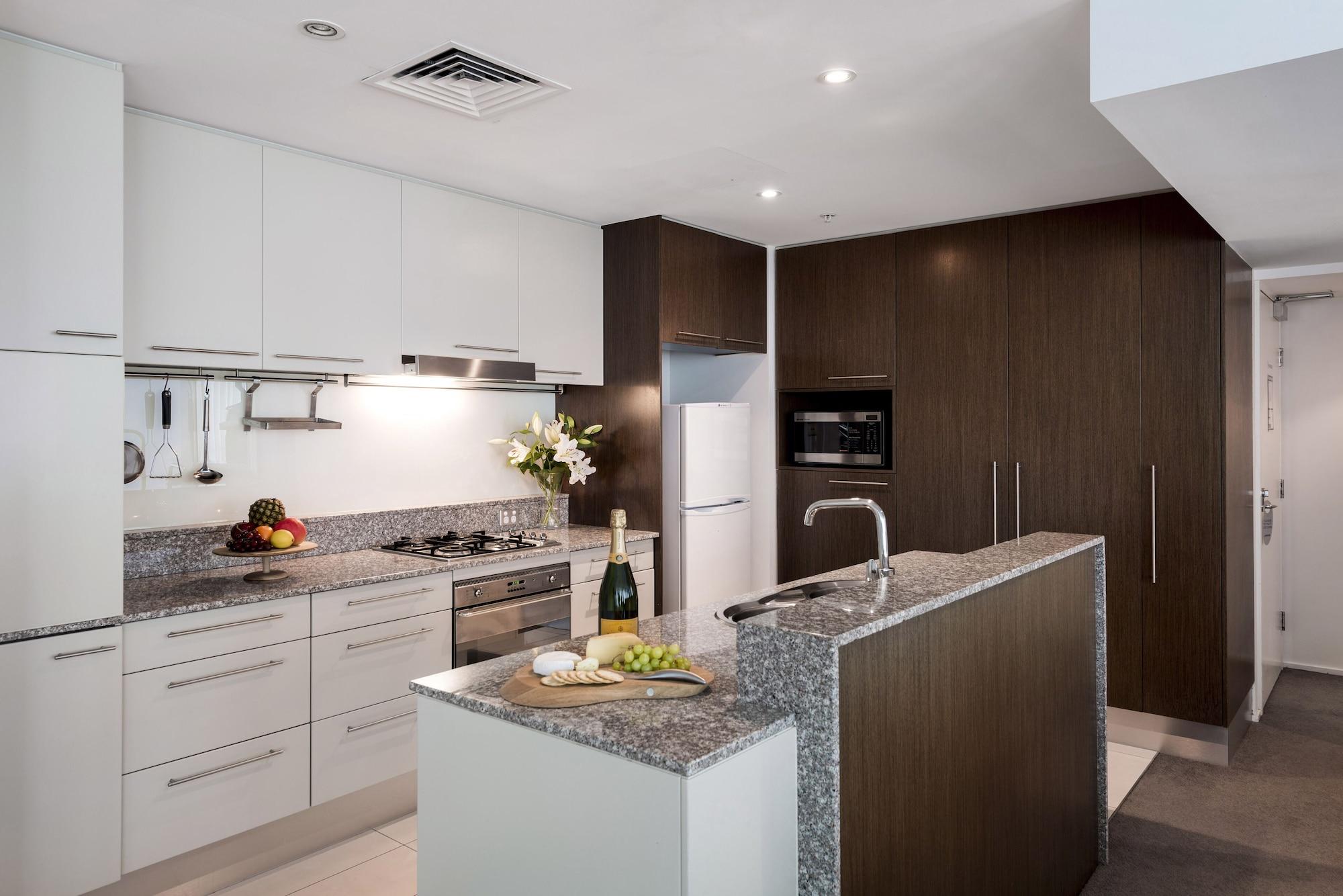 Oaks Brisbane Aurora Suites 외부 사진