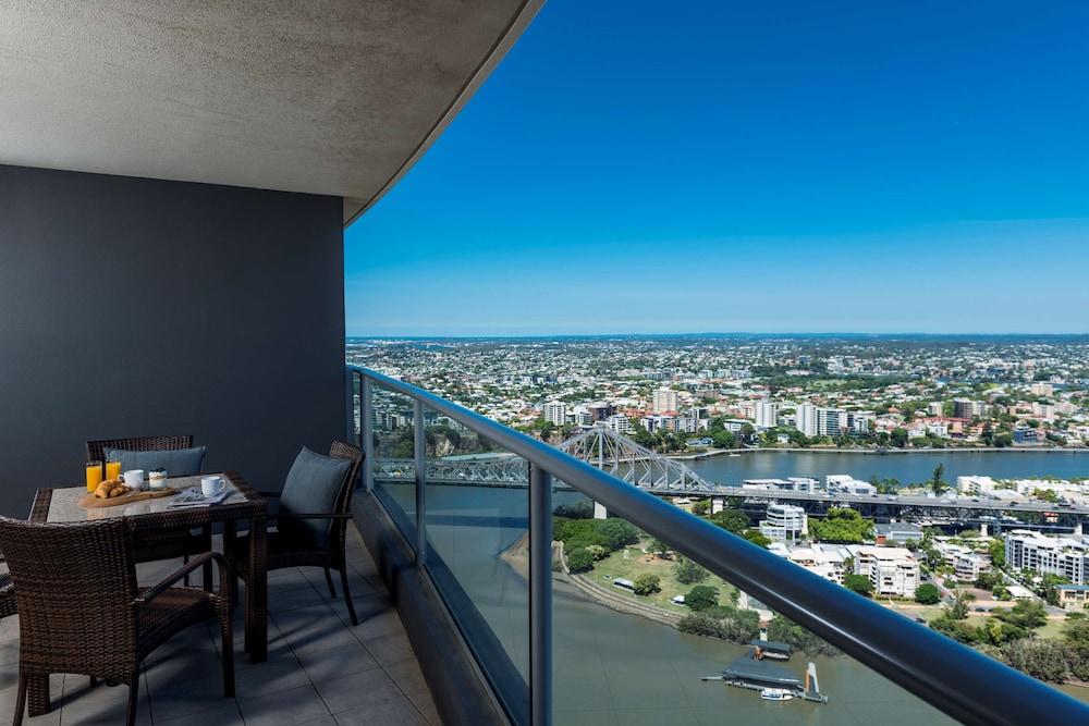 Oaks Brisbane Aurora Suites 외부 사진