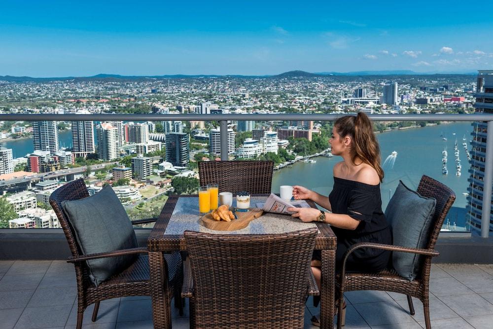 Oaks Brisbane Aurora Suites 외부 사진