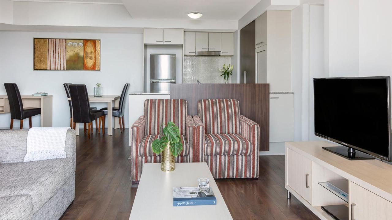 Oaks Brisbane Aurora Suites 외부 사진