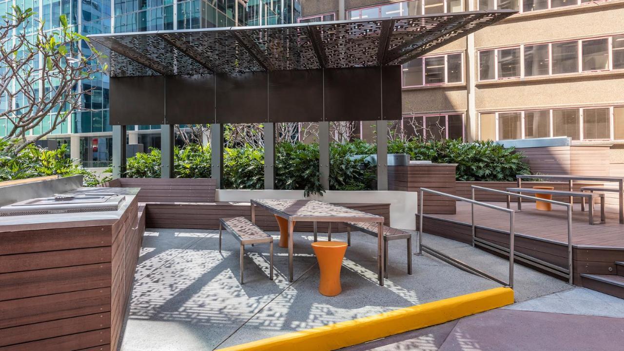 Oaks Brisbane Aurora Suites 외부 사진
